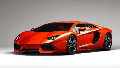 Lamborghini Aventador - DESIGNED TO PUSH BEYOND PERFORMANCE - Img 1