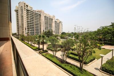 Buy DLF  Aralias  Apartment in Gurgaon  (Gurugram) - Img 1