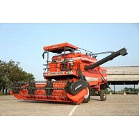 Combine Harvester Manufacturer and distributors in Punjab